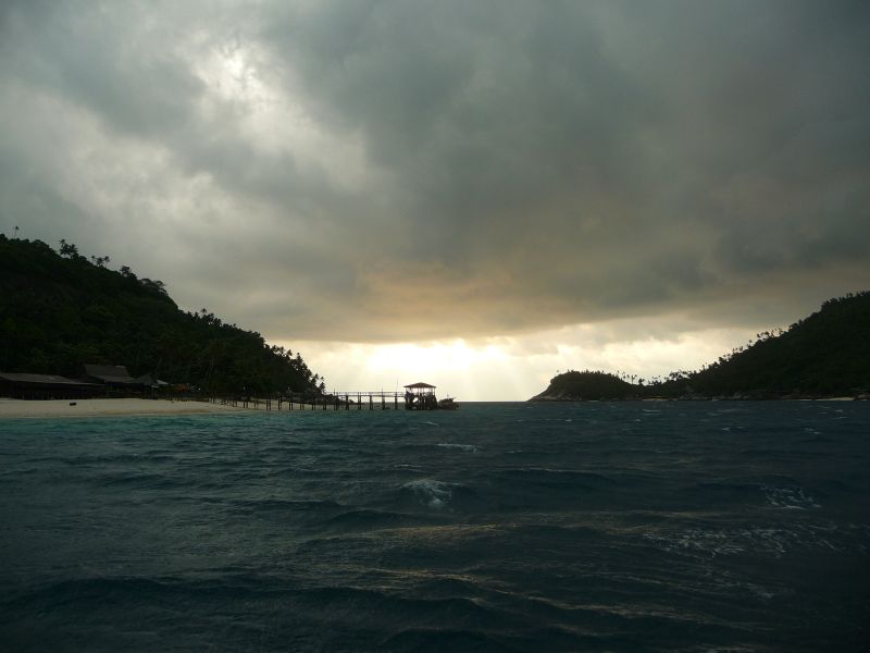 Ein Gewitter zieht auf.